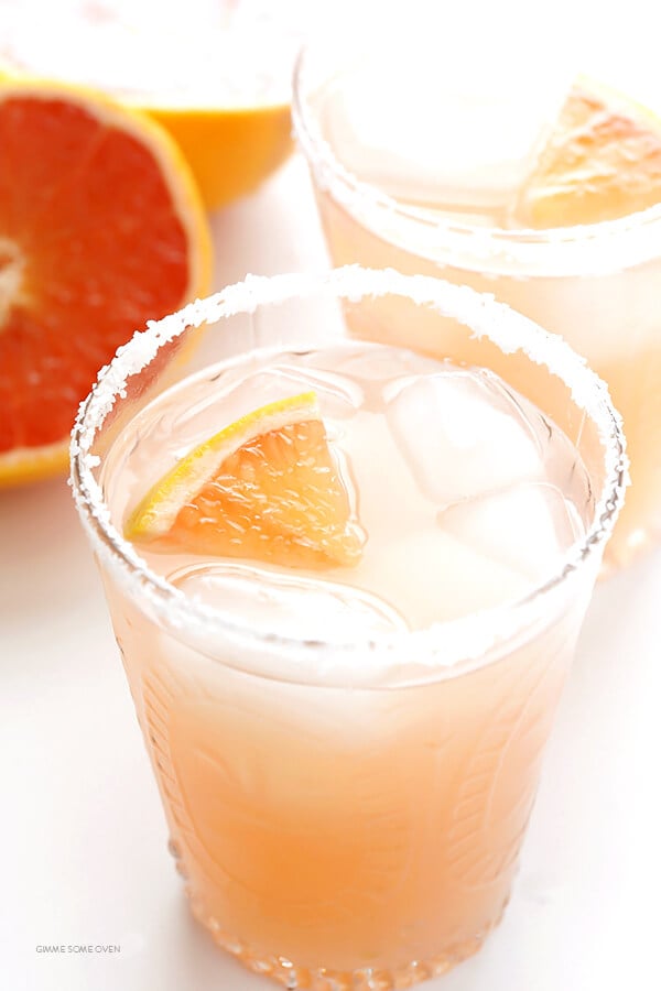Grapefruit Margaritas -- so fresh and easy to make with just a few ingredients | gimmesomeoven.com