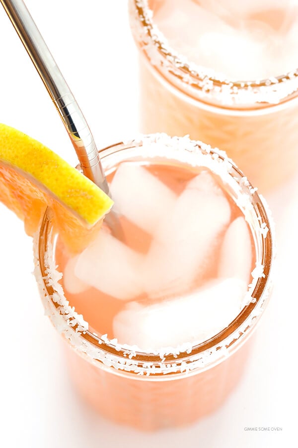 Grapefruit Margaritas -- so fresh and easy to make with just a few ingredients | gimmesomeoven.com