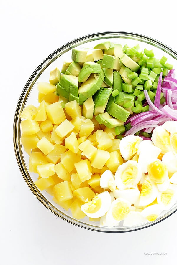 Avocado Potato Salad -- classic creamy potato salad is kicked up a notch with some delicious avocados! | gimmesomeoven.com