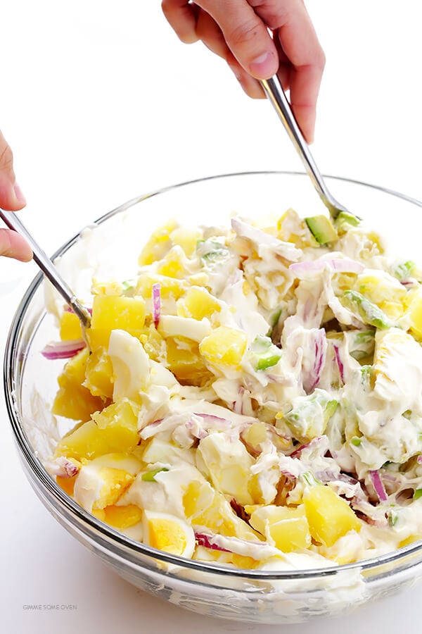 Avocado Potato Salad -- classic creamy potato salad is kicked up a notch with some delicious avocados! | gimmesomeoven.com