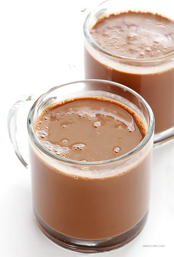 Cashewmilk Hot Chocolate -- made with rich and creamy cashewmilk, naturally dairy-free, quick and easy to make, and SO delicious! | gimmesomeoven.com