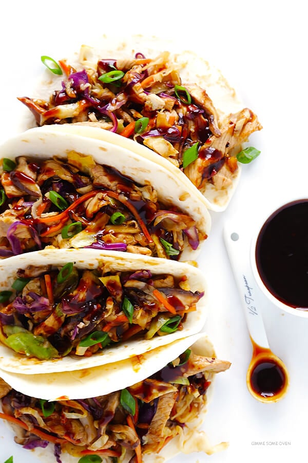 20-Minute Moo Shu Pork (or Chicken!) -- quick and easy to make, and SO delicious! | gimmesomeoven.com