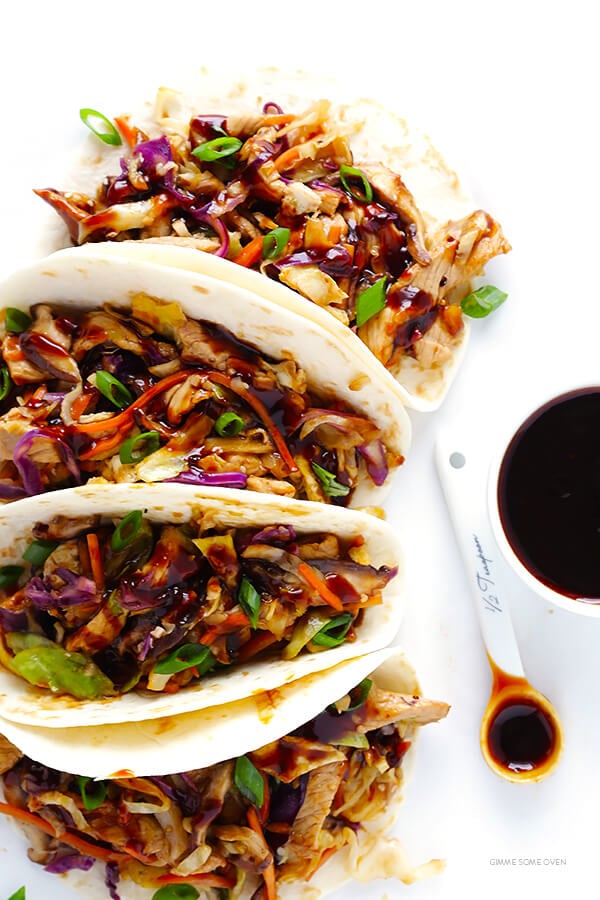 Learn how to make restaurant-quality Moo Shu Pork (or Moo Shu Chicken!) at home in just 20 minutes. So easy, so fresh, and soooo good! | gimmesomeoven.com