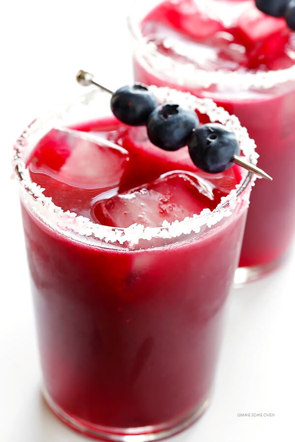 Blueberry Margaritas -- quick and easy to make, and sweetened with lots of delicious fresh blueberries! | gimmesomeoven.com