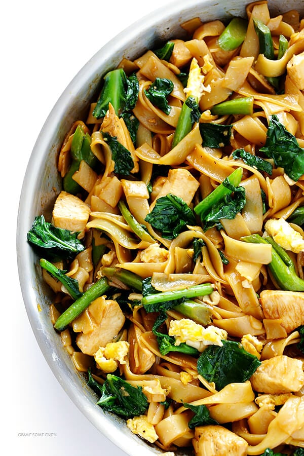 Pad See Ew -- this Thai dish is quick and easy to make at home, and easy to customize with your favorite protein | gimmesomeoven.com