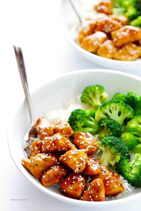 This 20-Minute Teriyaki Chicken recipe is quick and easy to make, naturally-sweetened with honey, and so flavorful! | gimmesomeoven.com