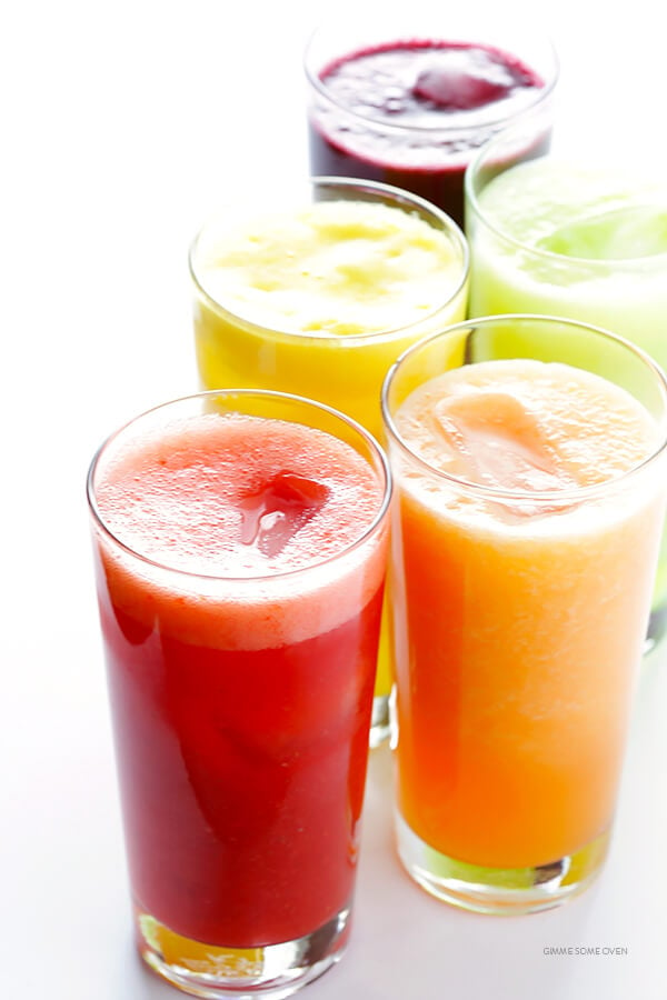 Learn how to make a traditional agua fresca drink using any of your favorite fresh fruits! It only takes a minute to make, and this recipe is naturally-sweetened and SO delicious. | gimmesomeoven.com