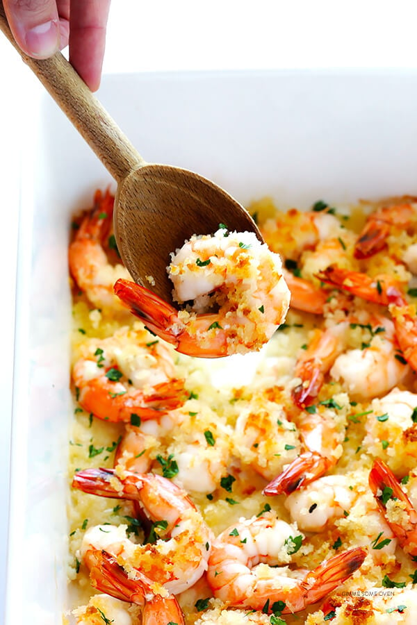Garlicky Baked Shrimp Recipe -- one of my favorite easy dinners! It's super quick, calls for just a few simple ingredients, and it's completely delicious. | gimmesomeoven.com
