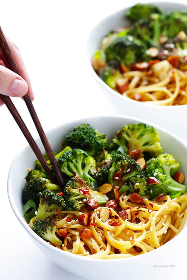 Sesame Noodles with Broccoli and Almonds -- ready to go in 20 minutes, and full of the best fresh flavors! | gimmesomeoven.com