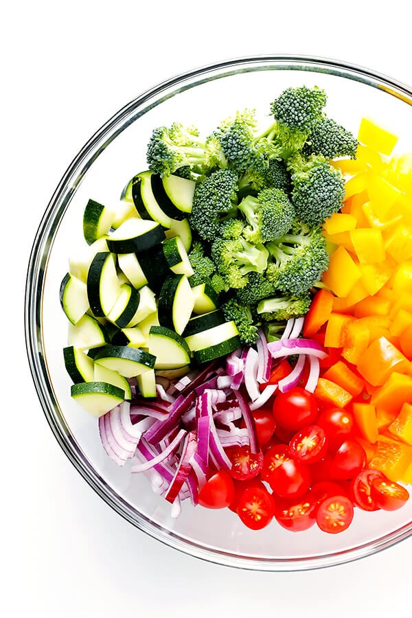 This Veggie Lovers' Pasta Salad recipe is easy to make with whatever veggies you have on hand, it's tossed with a yummy white balsamic vinaigrette, and it's absolutely perfect for a party or picnic or potluck (or any regular weeknight dinner)! | gimmesomeoven.com