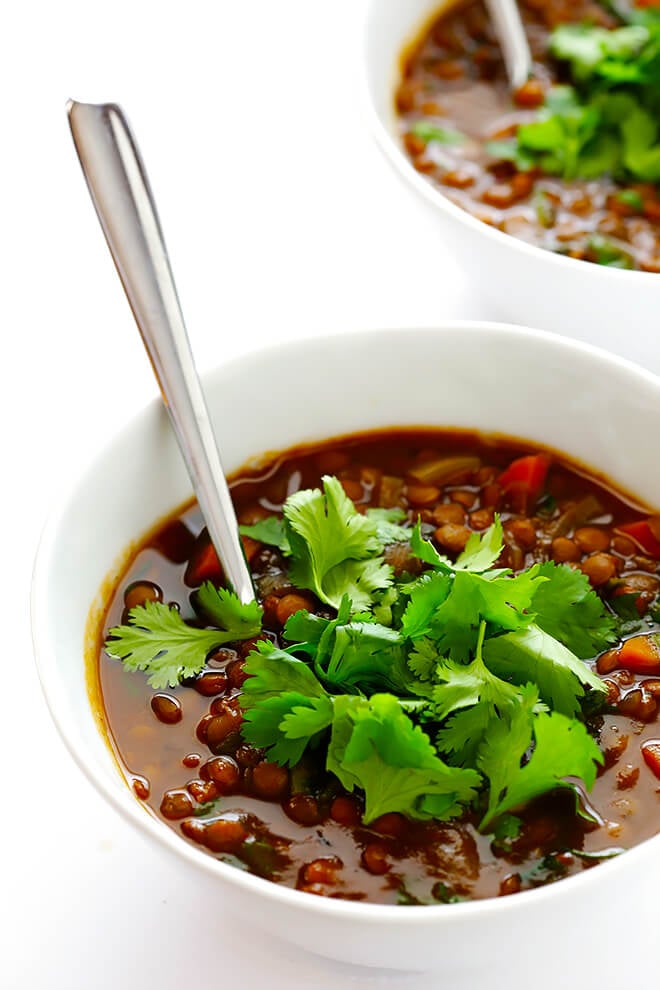 This Slow Cooker Curried Lentil Soup only takes about 10 minutes to prep, then let the crock-pot do the rest of the work to make this delicious, healthier vegetarian comfort food. | gimmesomeoven.com (Gluten-Free / Vegetarian / Vegan)