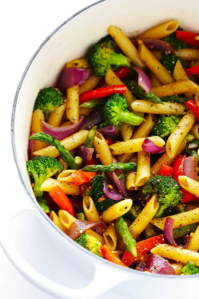 This Balsamic Veggie Pasta recipe is quick and easy to make, loaded with fresh veggies, and tossed with a delicious balsamic vinaigrette and Parmesan. So tasty!! | gimmesomeoven.com