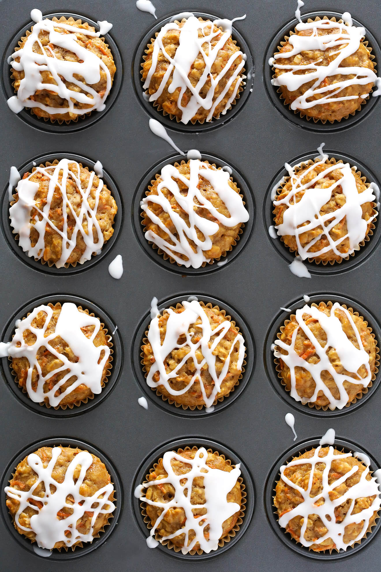 These honey-sweetened Wholesome Carrot Muffins are SO delicious, and packed with lots and lots of fresh shredded carrots. | gimmesomeoven.com