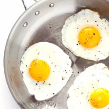 https://www.gimmesomeoven.com/wp-content/uploads/2017/04/How-To-Make-Fried-Eggs-Recipe-1-225x225.jpg