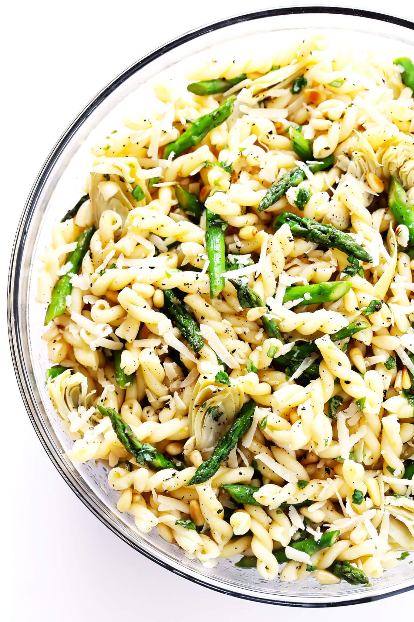 This Lemon Asparagus Easy Pasta Salad recipe is so fresh and delicious, and super quick and easy to make! | gimmesomeoven.com