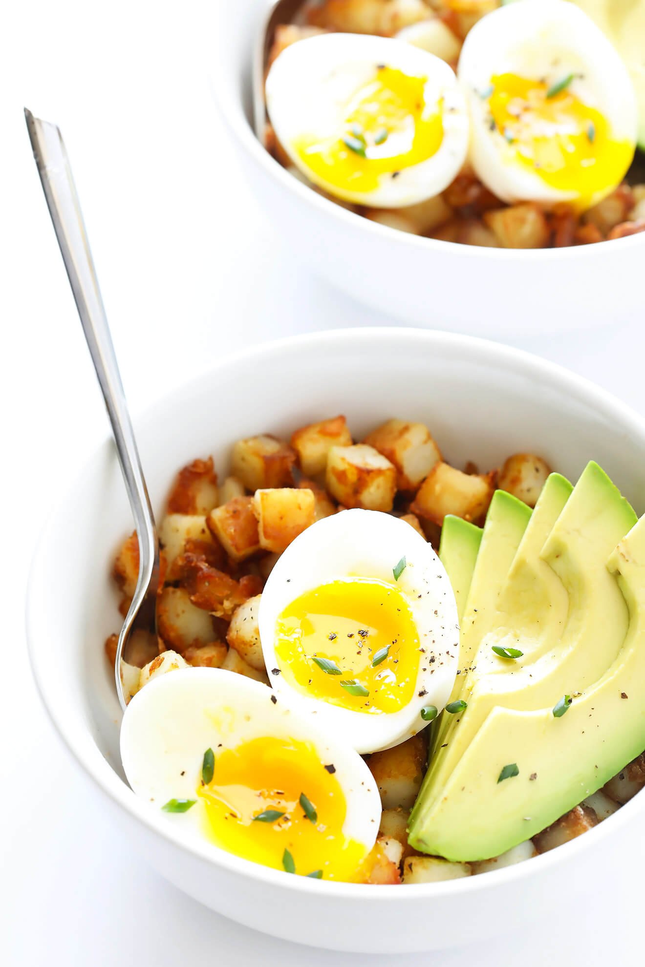 https://www.gimmesomeoven.com/wp-content/uploads/2017/04/Soft-Boiled-Eggs-Recipe-2.jpg