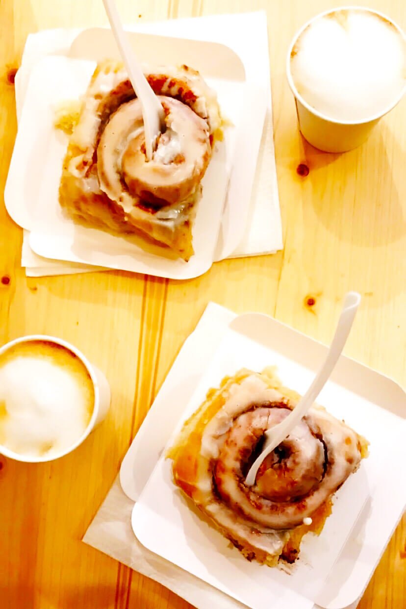 Demasie -- our favorite cinnamon roll shop in Barcelona! | Gimme Some Barcelona Travel Guide