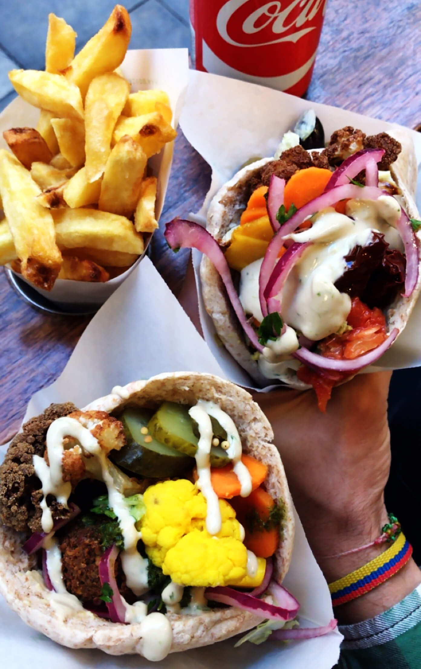 Maoz - cheap and delicious vegetarian falafel | Gimme Some Barcelona Travel Guide