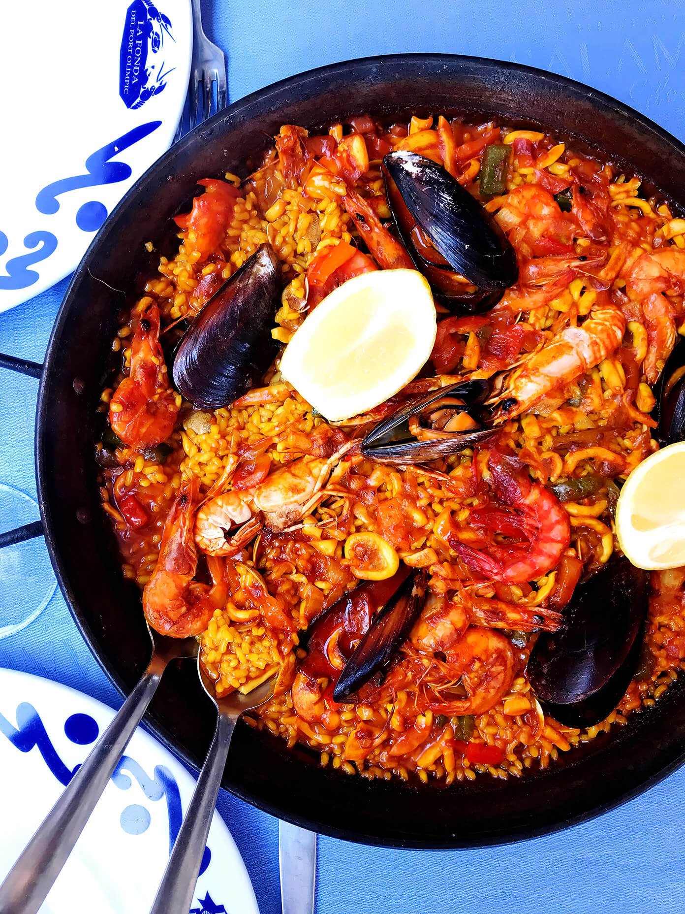 Salamanca paella by the beach | Gimme Some Barcelona Travel Guide