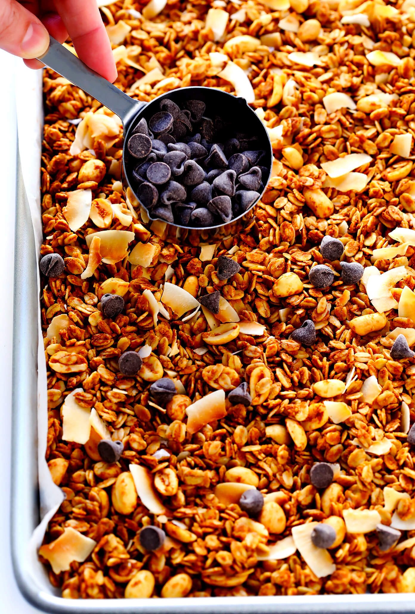Peanut Butter Granola with Chocolate Chips