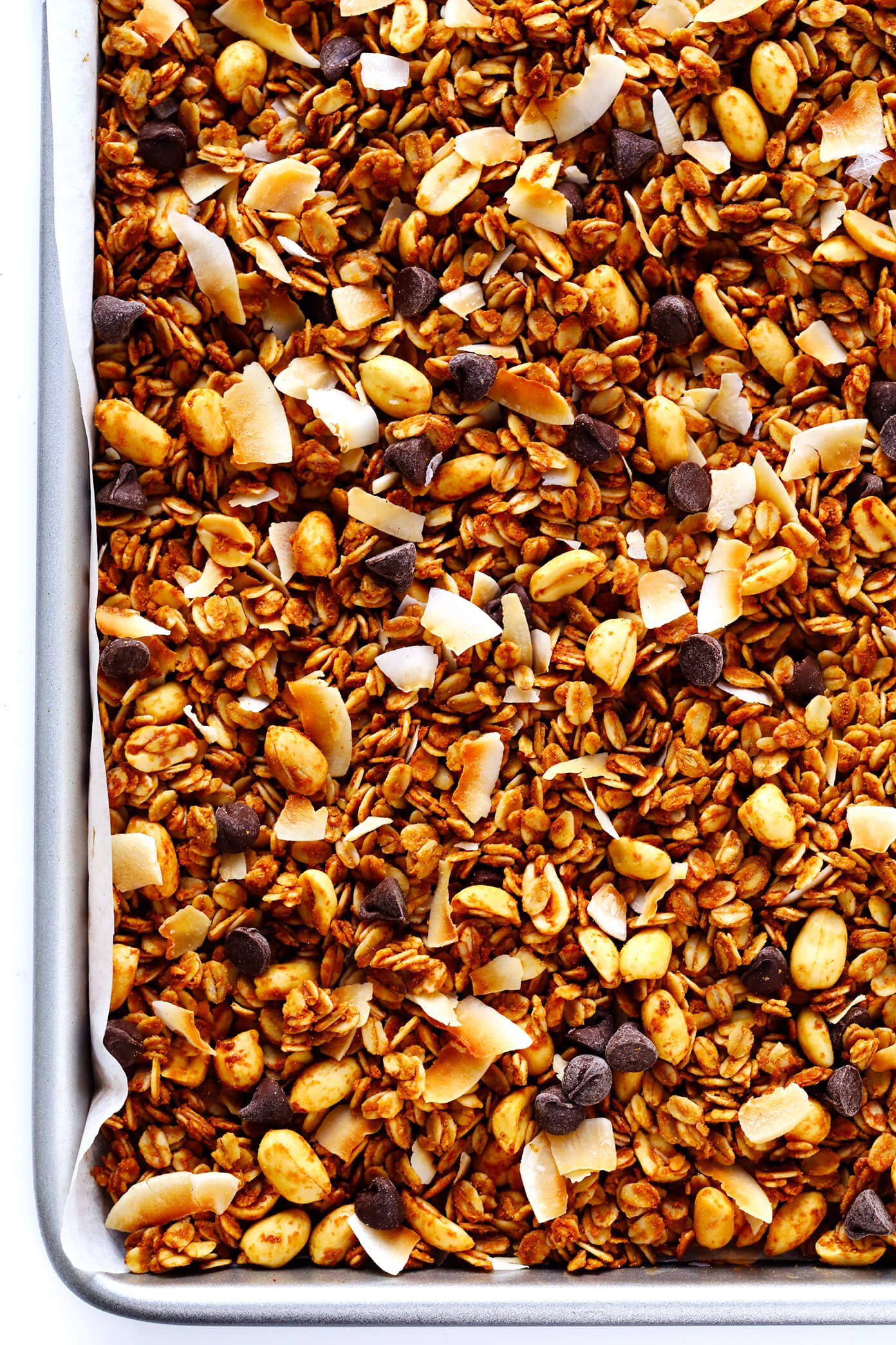 Peanut Butter Granola with Chocolate Chips