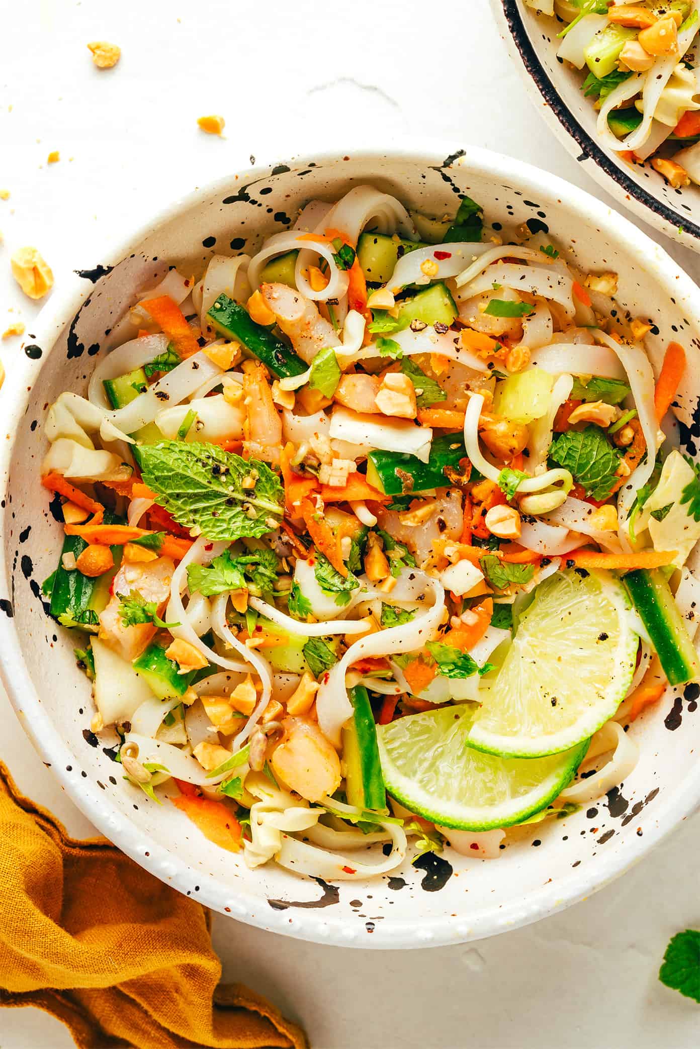 https://www.gimmesomeoven.com/wp-content/uploads/2018/03/Vietnamese-Spring-Roll-Salad-7.jpg