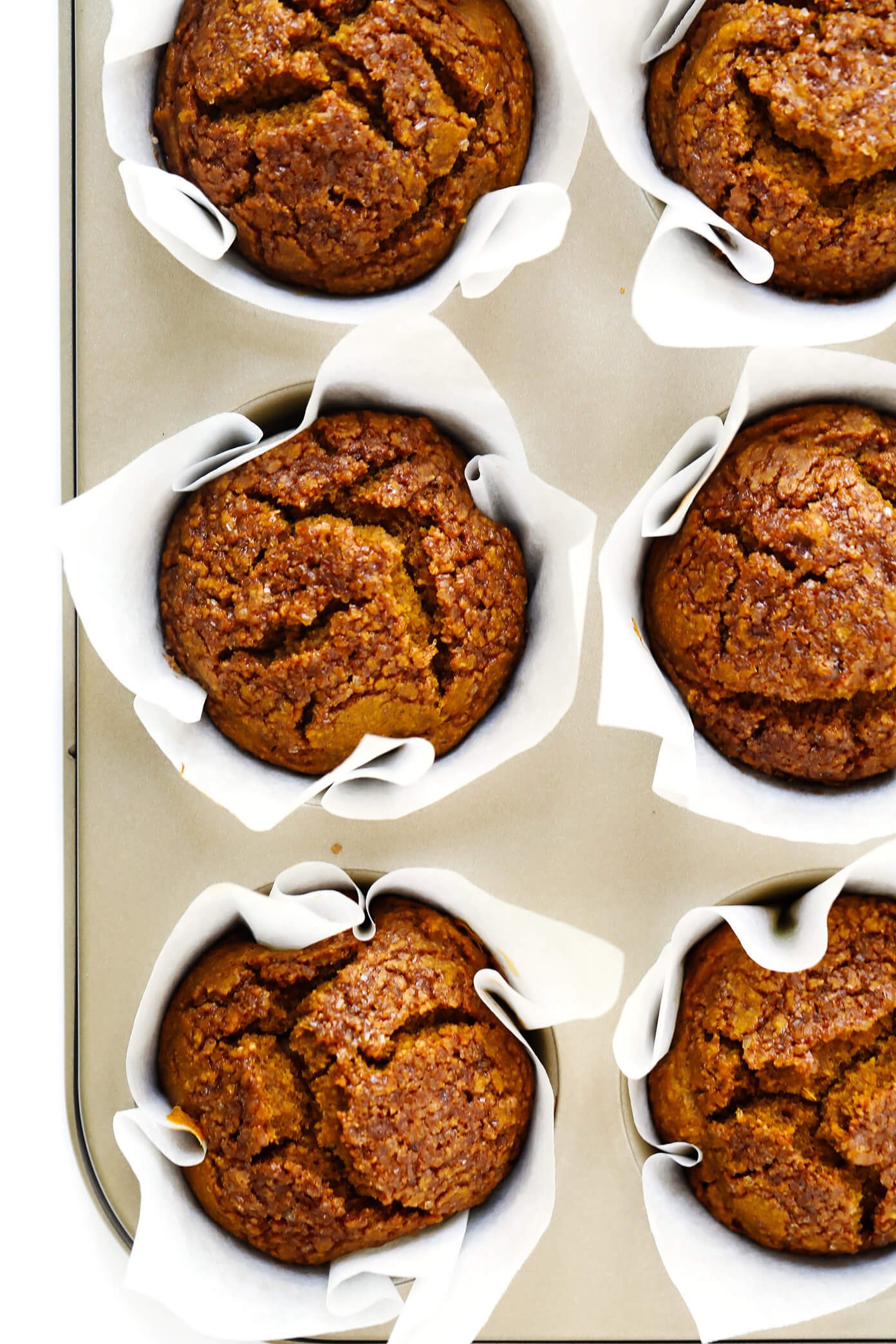 The BEST Healthy Pumpkin Muffins