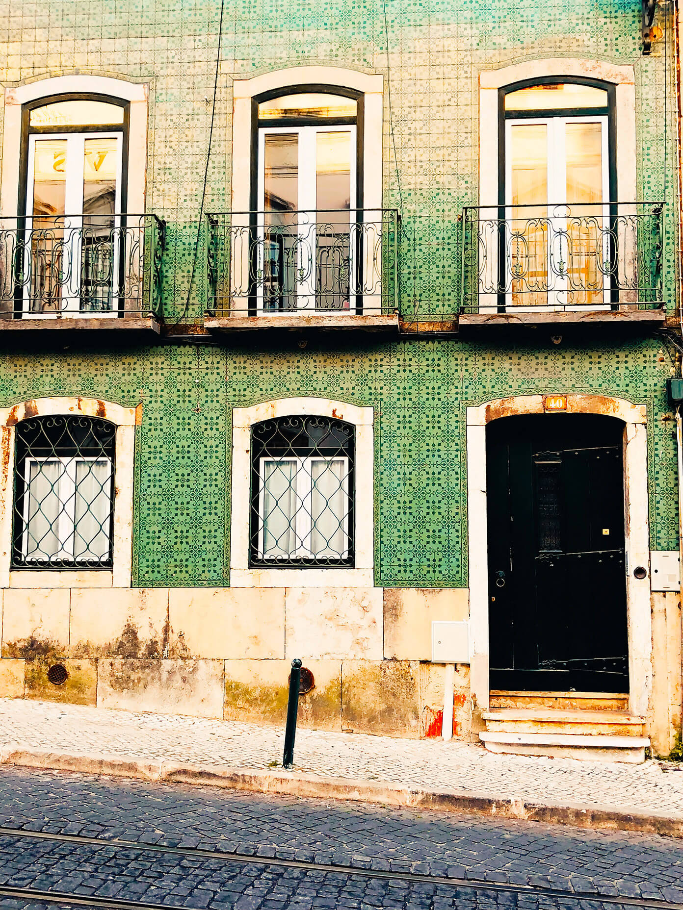 Green tile in Lisbon