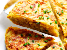 Spanish Omelette (Tortilla Española) - That Spicy Chick