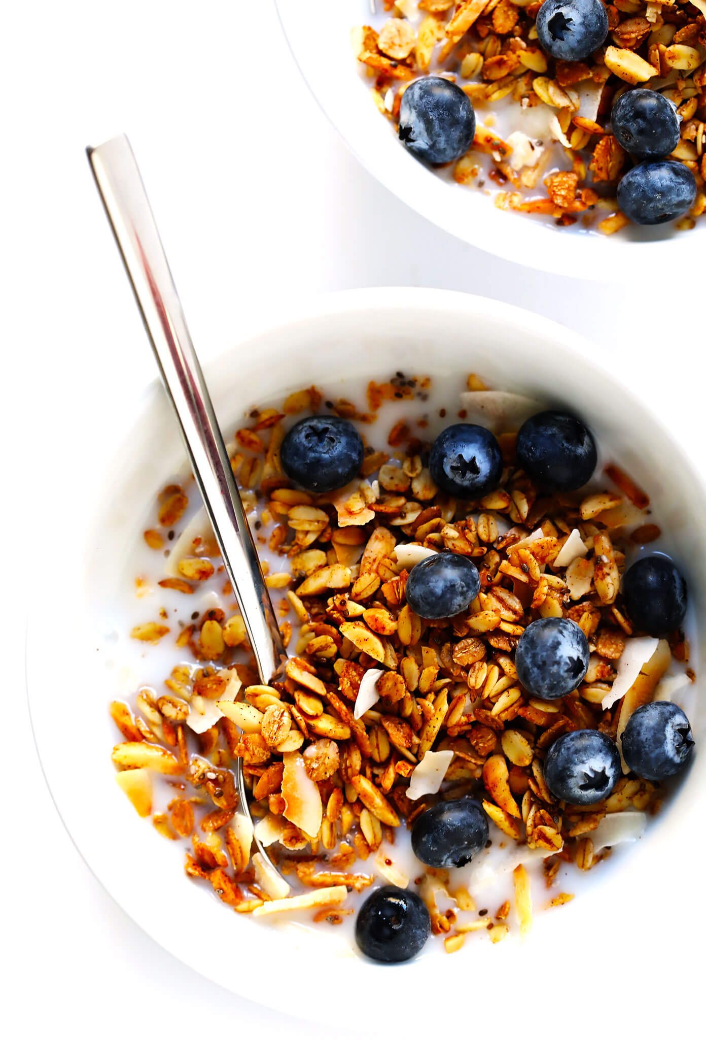 Healthy Granola Recipe with Almond Milk and Blueberries