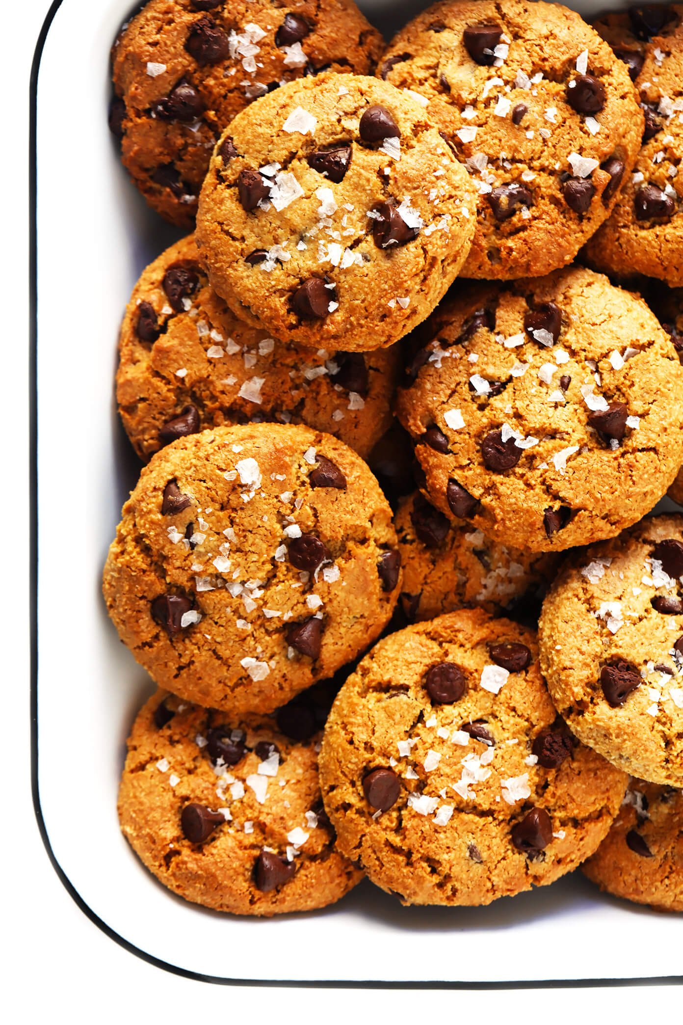 Ricetta sana dei biscotti con gocce di cioccolato