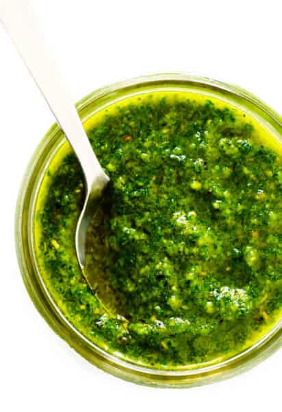 Receta de pesto de albahaca fresca