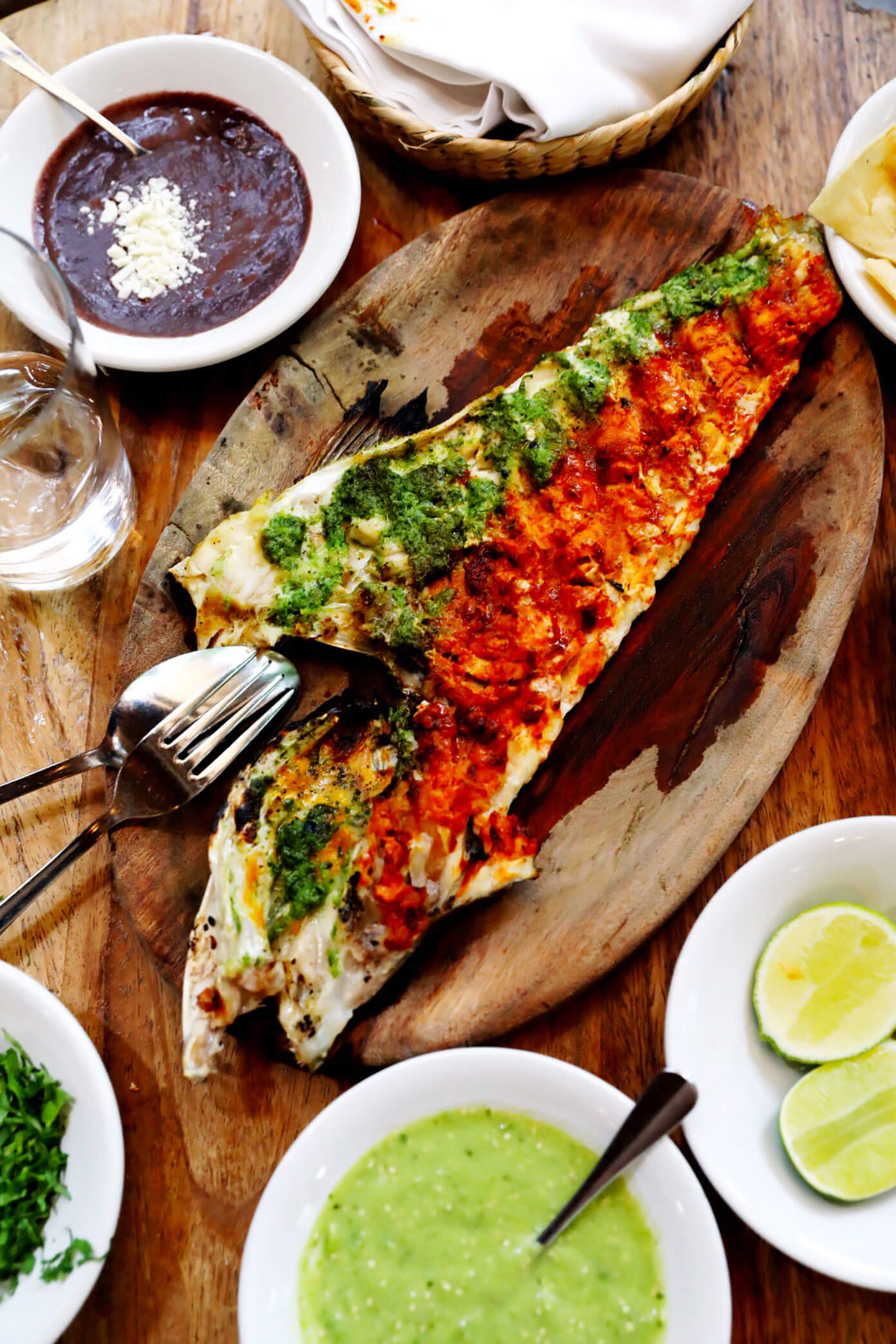 Ali's Guide To Mexico City | Where To Eat (Restaurants), Visit (What To Do), and Stay (Hotels and AirBnBs) in the delicious urban heart of Mexico | gimmesomeoven.com #travel #mexicocity #cdmx #mexico #traveltips #restaurants #food Pescado Contramar | Ali's Guide To Mexico City