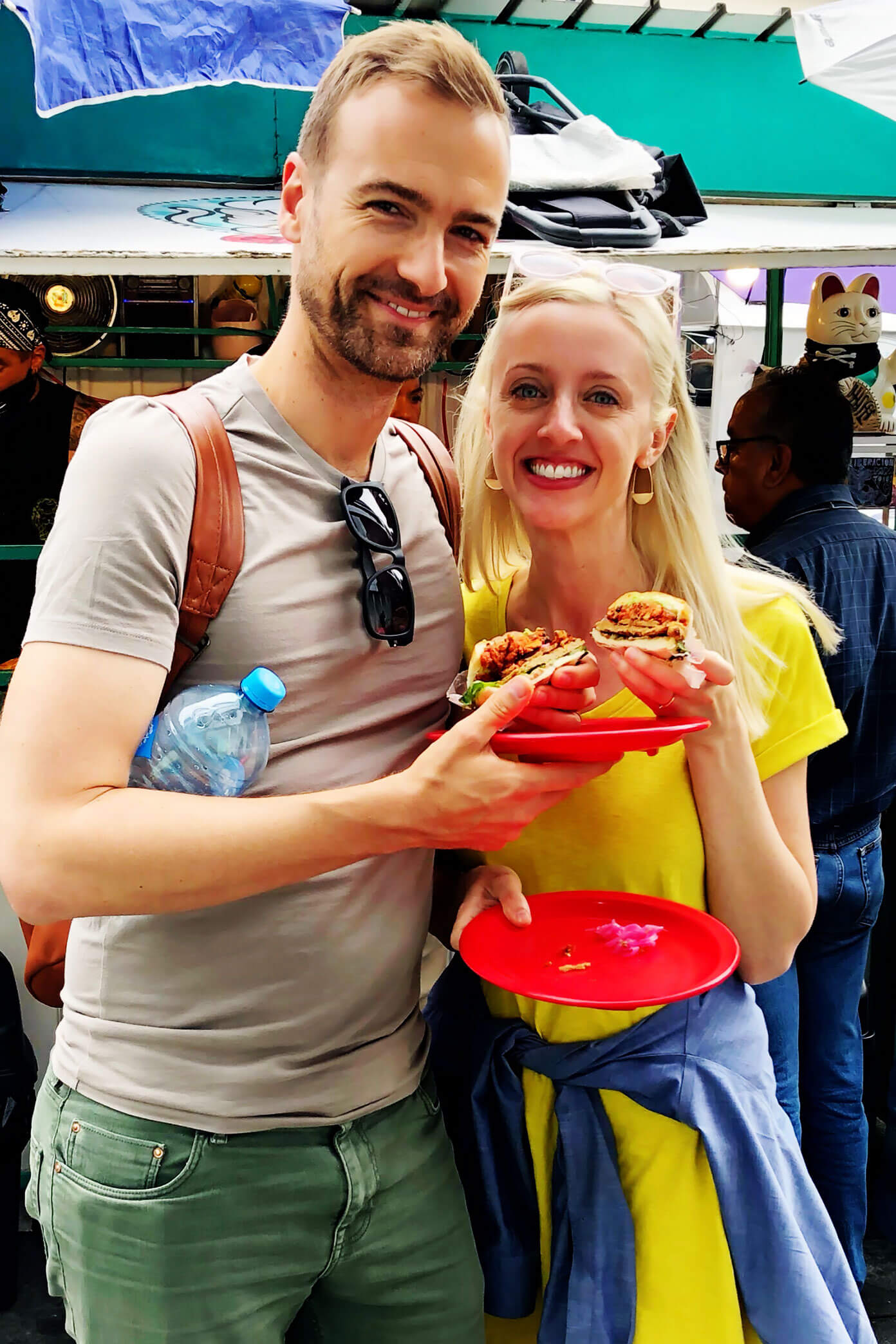 Ali's Guide To Mexico City | Where To Eat (Restaurants), Visit (What To Do), and Stay (Hotels and AirBnBs) in the delicious urban heart of Mexico | gimmesomeoven.com #travel #mexicocity #cdmx #mexico #traveltips #restaurants #food Vegan Food in Mexico City | Ali's Guide To CDMX