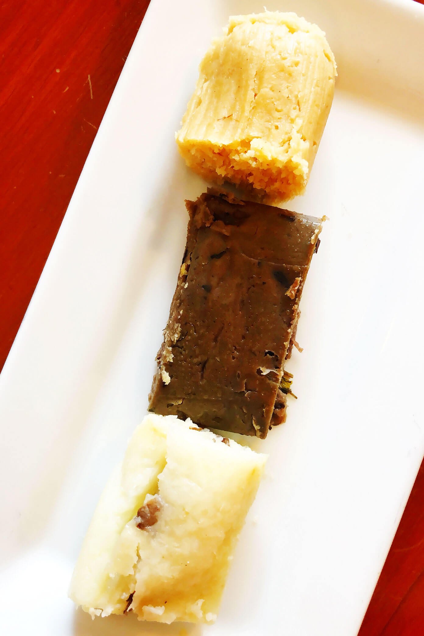 Ali's Guide To Mexico City | Where To Eat (Restaurants), Visit (What To Do), and Stay (Hotels and AirBnBs) in the delicious urban heart of Mexico | gimmesomeoven.com #travel #mexicocity #cdmx #mexico #traveltips #restaurants #food Tamales Sampling | Mexico City Food Tour
