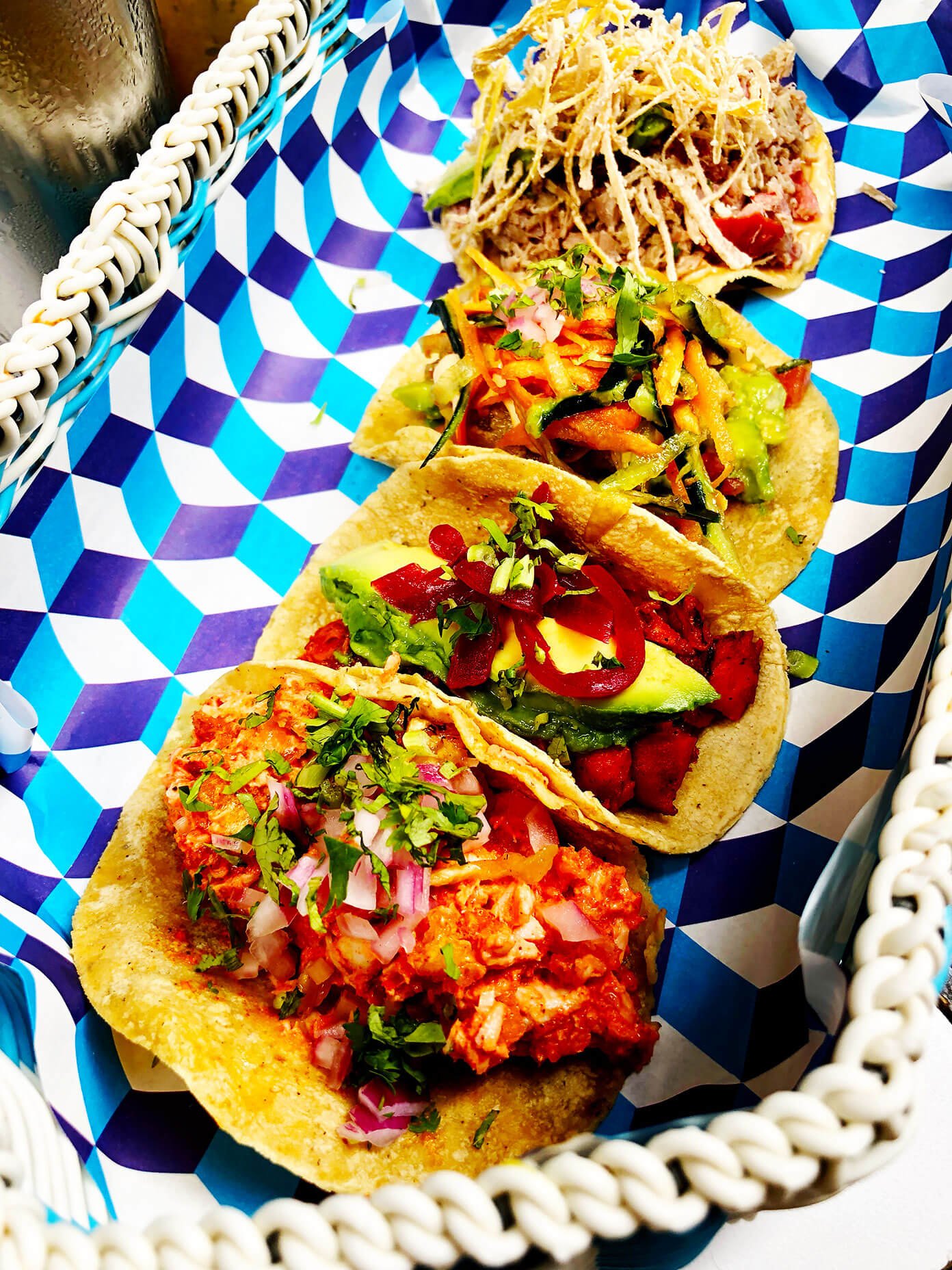 Ali's Guide To Mexico City | Where To Eat (Restaurants), Visit (What To Do), and Stay (Hotels and AirBnBs) in the delicious urban heart of Mexico | gimmesomeoven.com #travel #mexicocity #cdmx #mexico #traveltips #restaurants #food Fish Tacos at Tres Galeones | Ali's Guide To Mexico City