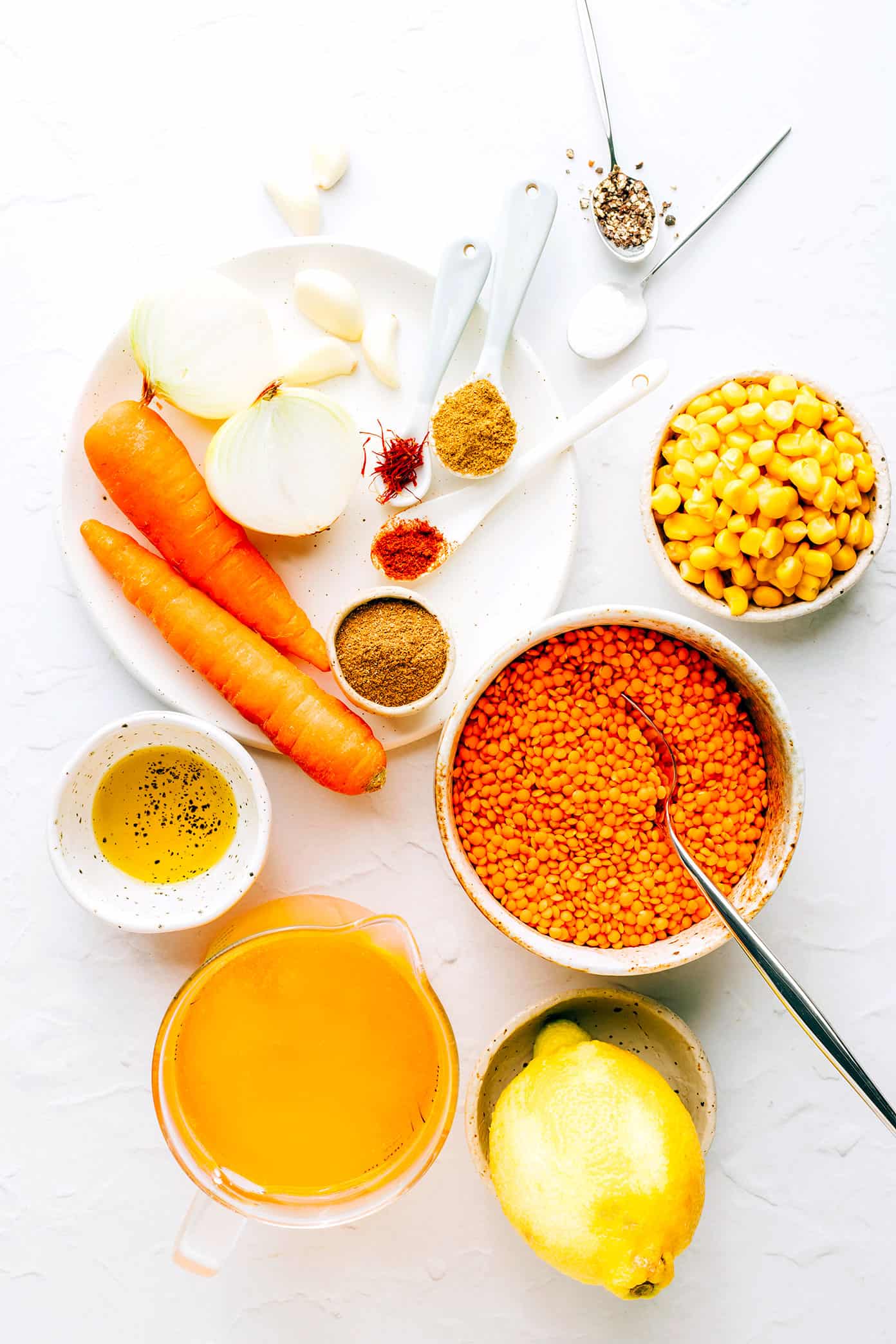 https://www.gimmesomeoven.com/wp-content/uploads/2020/05/Lemony-Lentil-Soup-Recipe-1-1.jpg