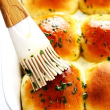 One Hour Rosemary Garlic Dinner Rolls