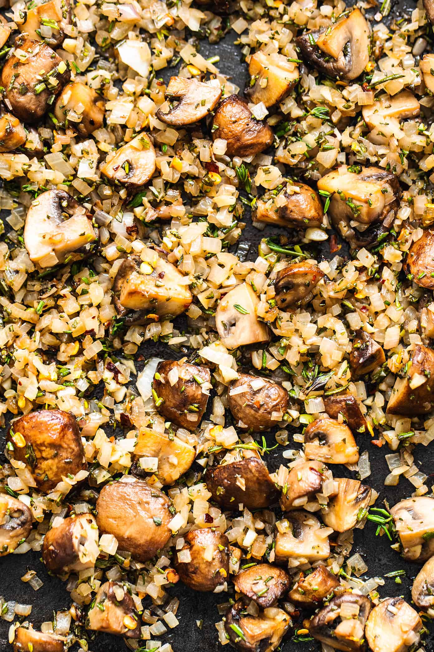 Sautéed shallots, mushrooms and herbs for pasta boscaiola