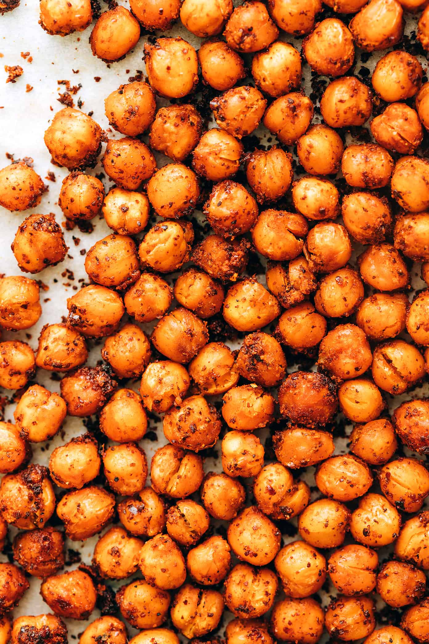 https://www.gimmesomeoven.com/wp-content/uploads/2022/06/Roasted-Chickpeas-Recipe-5.jpg