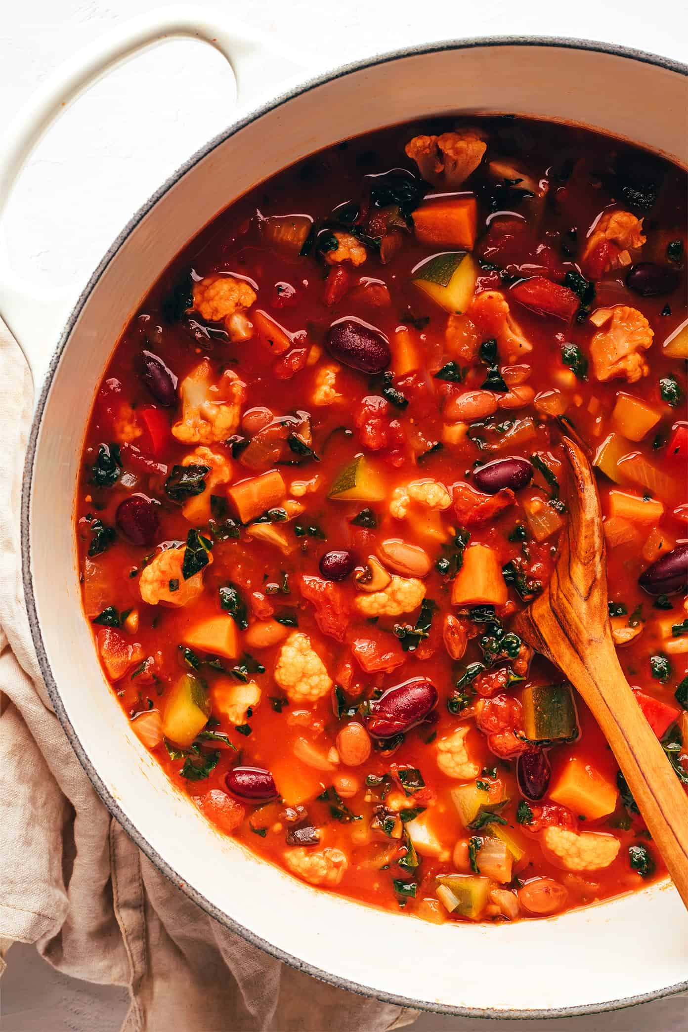 Extra-Veggie Vegetarian Chili in Pot