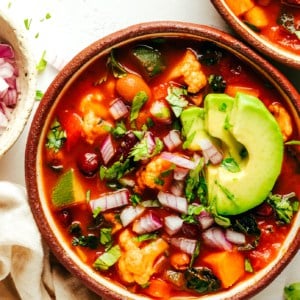 Extra-Veggie Vegetarian Chili with Avocado