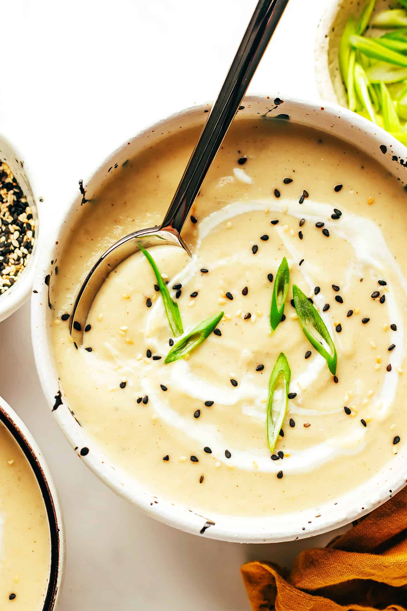 Easy Roasted Cauliflower Soup (Blender Soup)