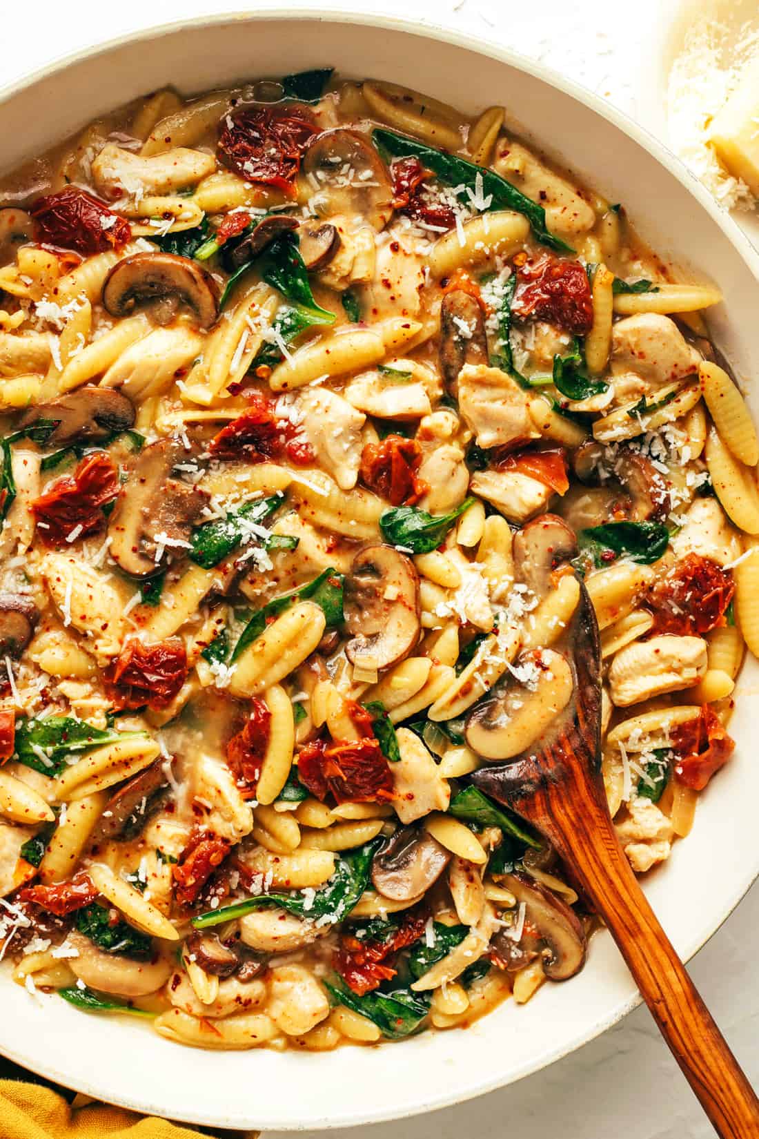 One Pot Creamy Sun-Dried Tomato Pasta | Gimme Some Oven