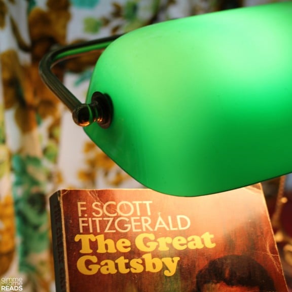 Green-Lighted Great Gatsby | gimmesomereads.com