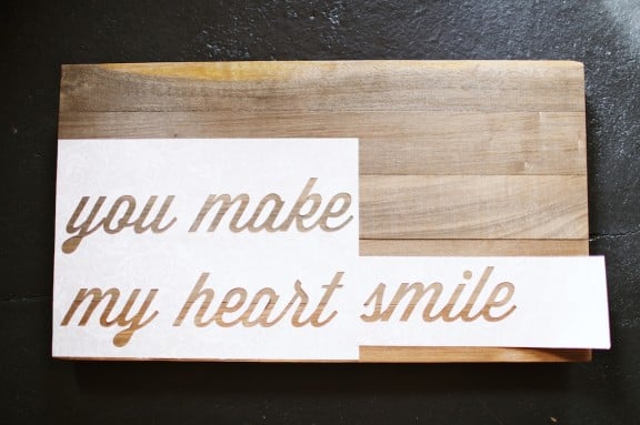 Easy tutorial on making a wood text art | www.gimmesomestyleblog.com