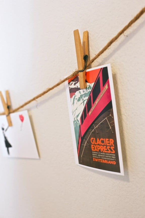 Four Ways to Decorate With Postcards | www.gimmesomestyleblog.com #postcards