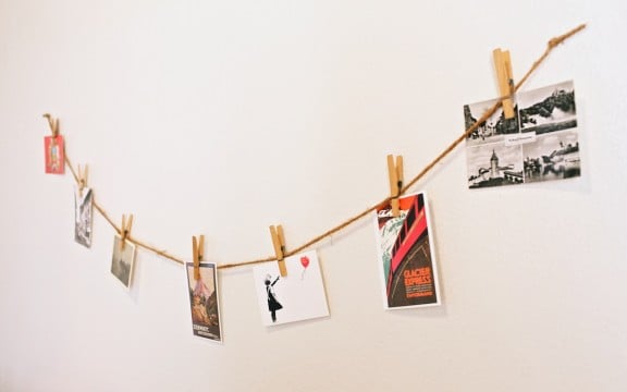 Four Ways to Decorate With Postcards | www.gimmesomestyleblog.com #postcards