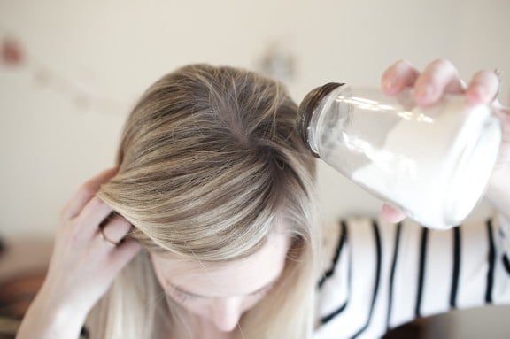 DIY Dry Shampoo | gimmesomestyleblog.com #dryshampoo #beauty #diy #hair #homemade 