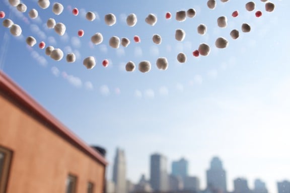 Easy Valentine Pom Pom Garland | www.gimmesomestyleblog.com #garland #diy #valentine